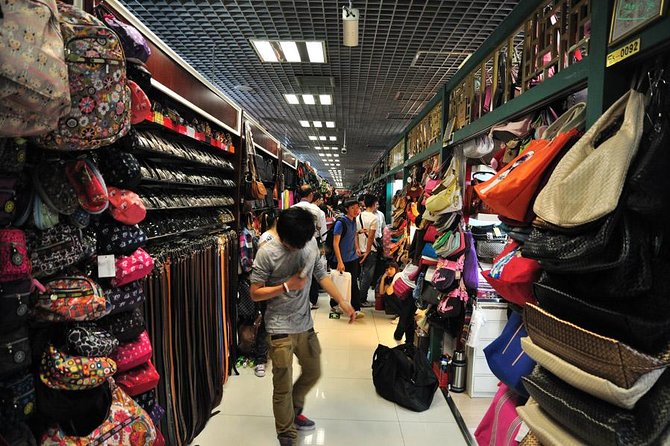 Beijing Exclusive Private Shopping Tour: Curated Just for You - Panjiayuan: the stop for antiques and local crafts