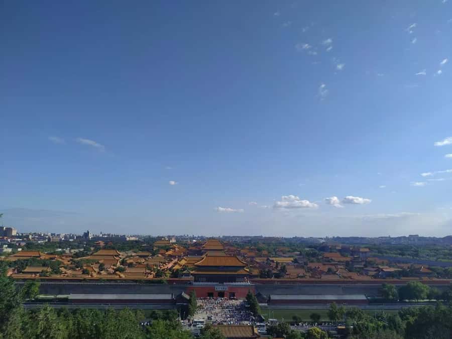 Beijing: Forbidden City Guided Tour with Options - The five-minute walk to Jingshan Park