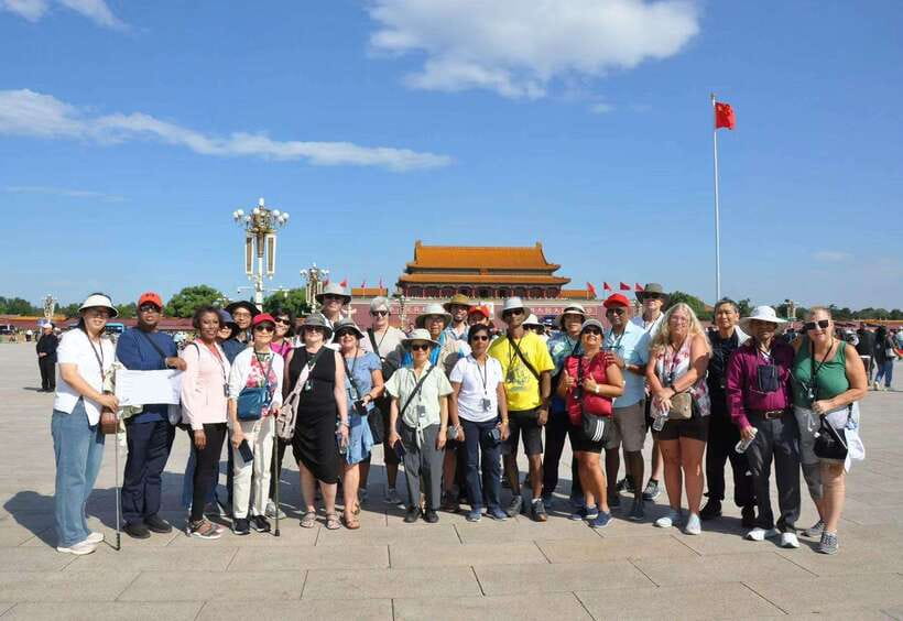 Beijing:Forbidden City & Tian'anmen Square with entry ticket - Entering the Forbidden City