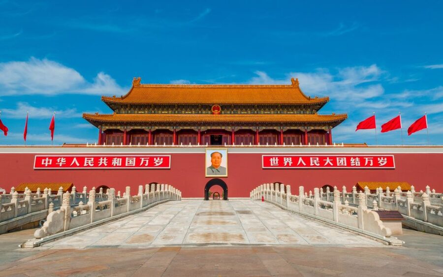 Beijing: Forbidden City Tour(Group/Private)-Tickets Included - Food, photos, and the human side of the visit