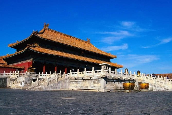 Beijing Historic City Guided Walking Tour + Calligraphy Creation - Liulichang Street, where Beijing’s arts tradition comes forward
