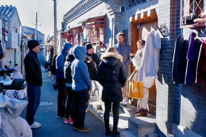 Beijing Historic City Guided Walking Tour + Calligraphy Creation - Dashilan Street and the taste of old commerce