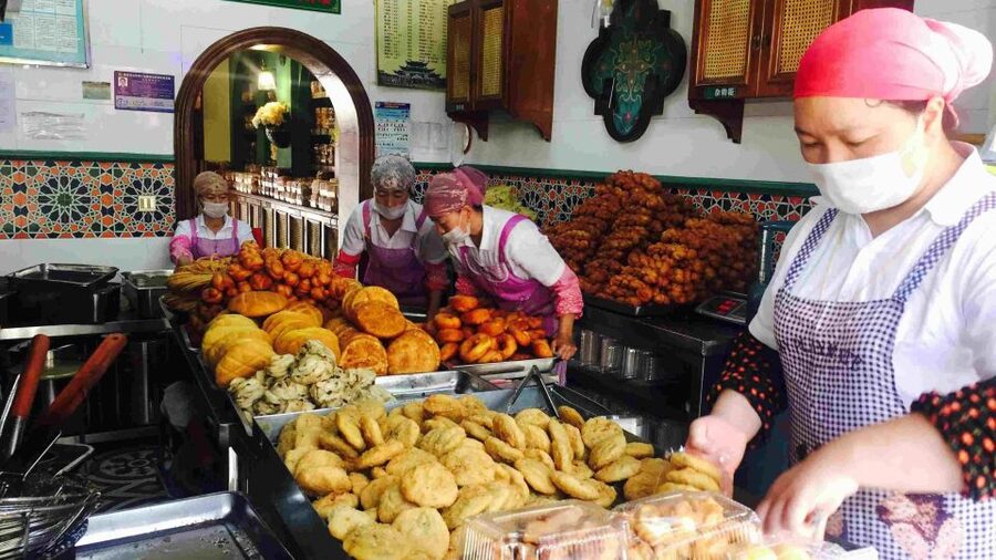 Beijing: Hutong Private Culinary Walking Tour - What the four-hour hutong food walk is really like