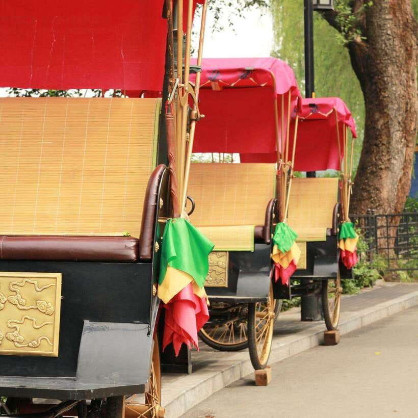 Beijing: Hutong Private Tour - Rickshaw Ride & English Guide - Climbing the Bell and Drum Towers