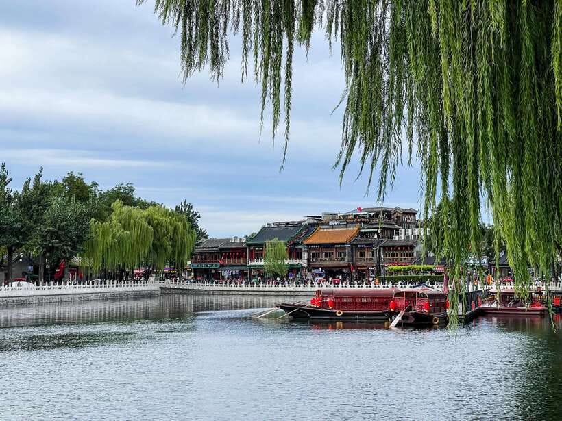 Beijing: Hutongs & Drum Tower City Walking Tour - The rickshaw ride through the lanes