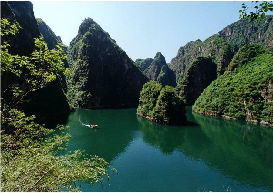 Beijing: Longqing Gorge w/Great Wall or Guyaju Private Tour - Guyaju Caves offer a quieter and stranger second act