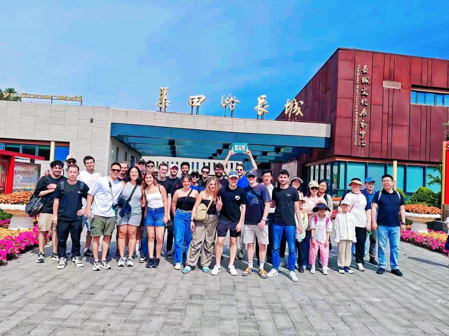 Beijing:Mutianyu Great Wall Bus Tour 7/8/9/10/13/13:30/15:30 - The bus ride and arrival process