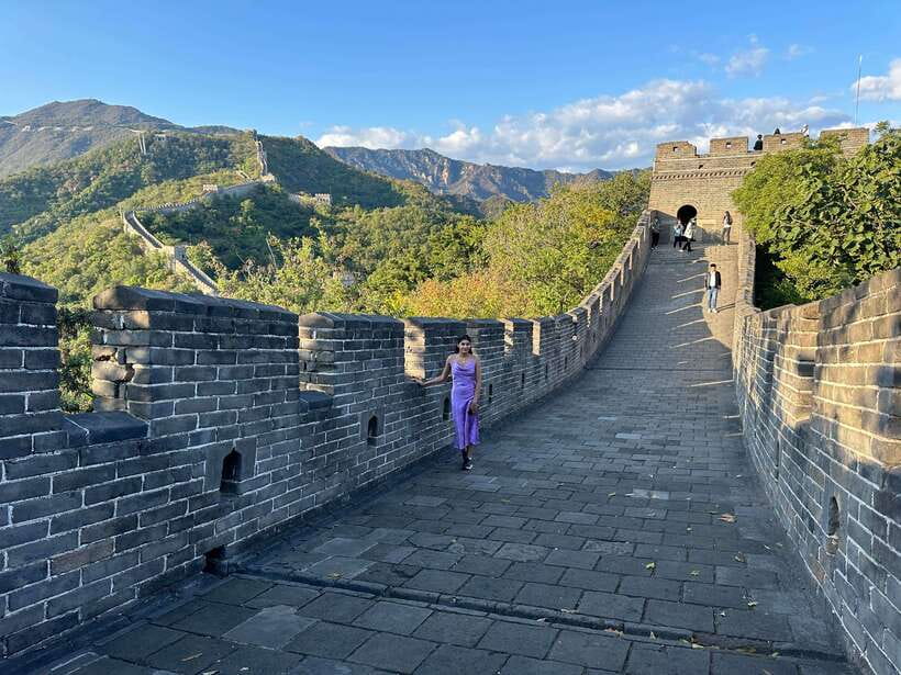Beijing: Mutianyu Great Wall Day Tours with Options - What the two hours on the wall feel like