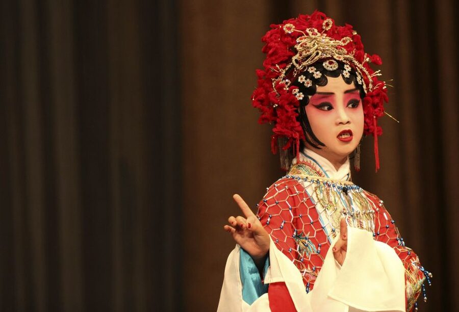 Beijing: Night Tour Of Peking Opera Show / Transfer - Why Peking Opera Looks and Sounds Different