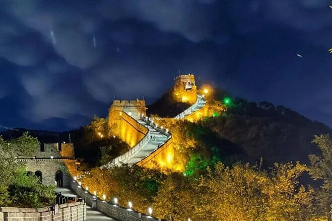 Beijing Private Night Tour with English speaking driver - Wangfujing food street and Ghost Street