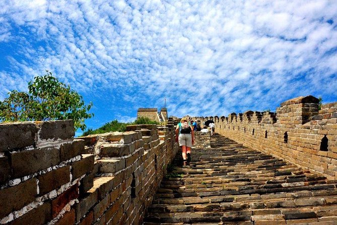 Beijing Private Tour to Huaibei Ski Resort and Mutianyu Great Wall with Lunch - Who should book this winter combination?