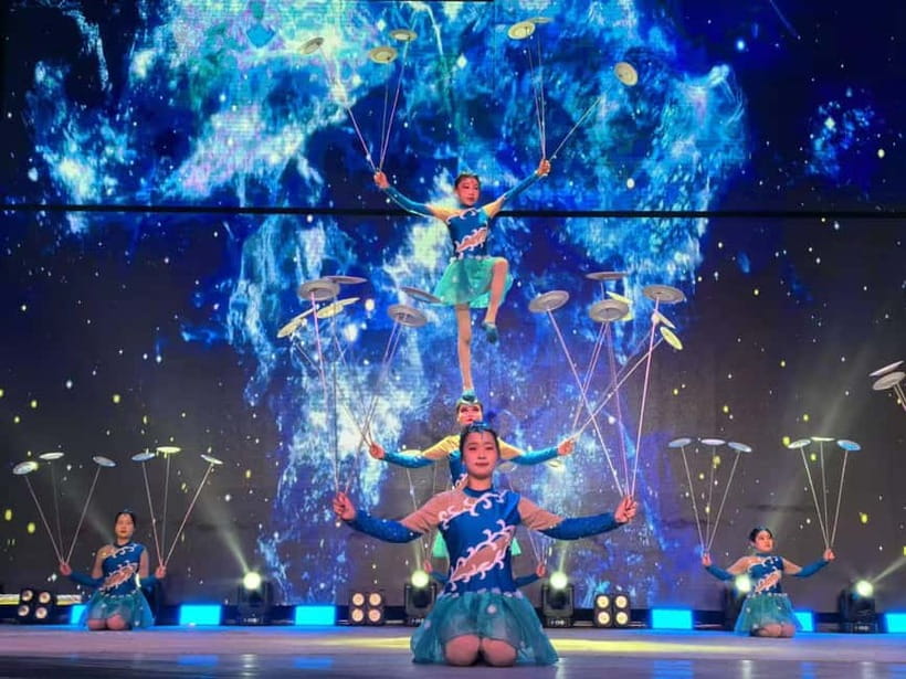 Beijing: Qinle Palace Acrobatics Show Ticket - What the Qinle Palace show is really like
