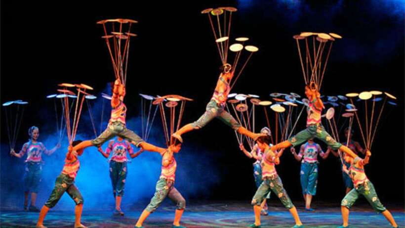 Beijing: Red Theatre Acrobatics Show Ticket-Local Must-See - Why the Red Theatre show works well in a Beijing itinerary