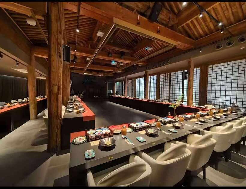 Beijing Royal Dinning Experience with cultural performance - A Qing Dynasty courtyard near the Forbidden City
