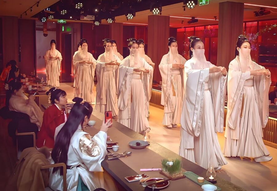 Beijing Royal Dinning Experience with cultural performance - Practical timing, children, and mobility