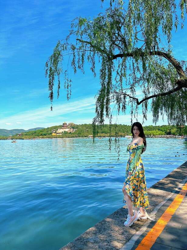 Beijing Summer Palace Ticket Reservation And Optional Items - Reaching the East Gate From Xiyuan Station
