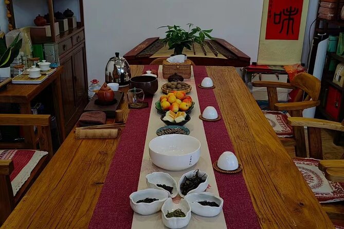Beijing Tai Chi and Tea Ceremony Experience - A quiet start near Qianmen