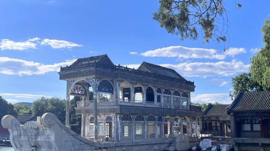Beijing: The Temple of Heaven or Summer Palace Entry Ticket - Two very different sides of imperial Beijing