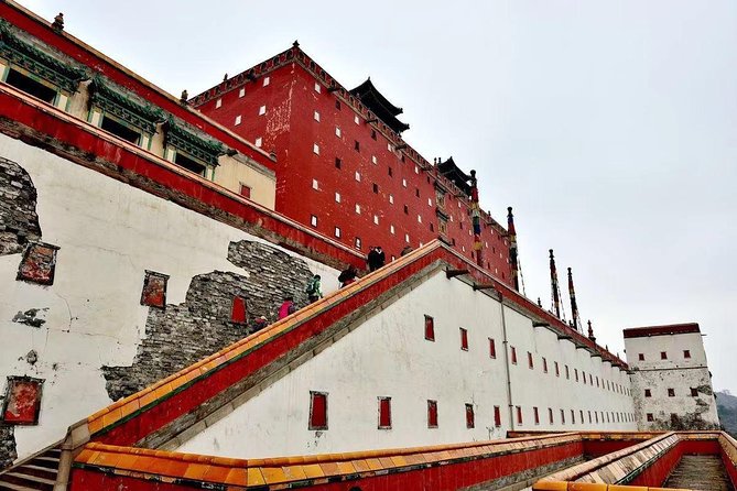 Beijing to Cheng De See Old Summer Resort By Bullet Train - Imperial Summer Resort: the heart of the visit