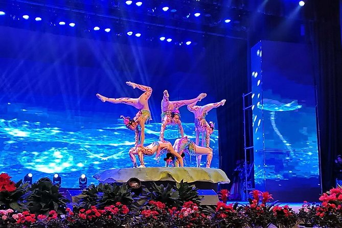 Beijing Traditional Hot Pot Dinner and VIP seated Acrobatic show - Key points to know before booking
