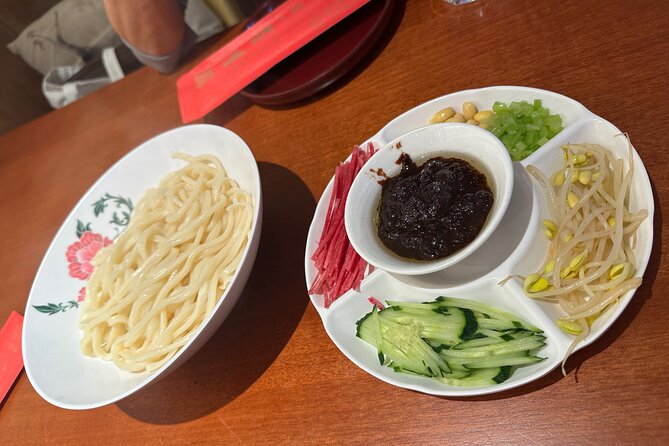 Beijing Walking Food Tour with a Local Friend - Why this two-hour food walk works well