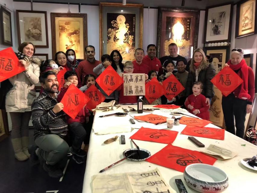 Beijing Wangfujing Calligraphy Class Nearby Forbidden City - The first lesson: posture, brush handling, and basic strokes