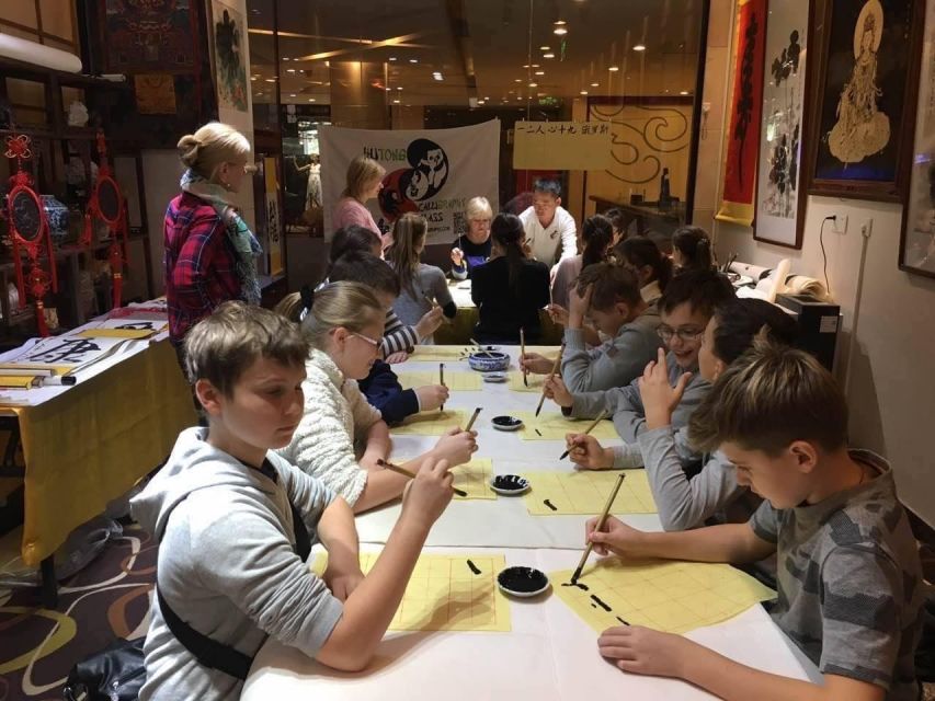 Beijing Wangfujing Calligraphy Class Nearby Forbidden City - From practice strokes to a finished character