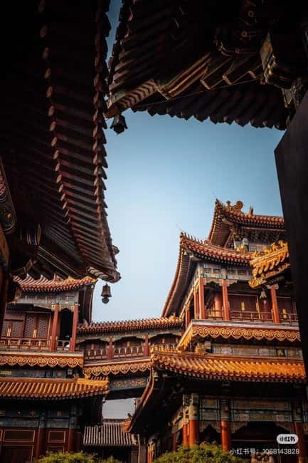 Beijing: Yonghe Lama Temple Tickets with guide (optional) - Three archways set the tone