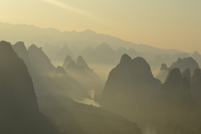 Best of Guilin Li River Xianggong Hill and Yulong River - Yangdi and the Li River by electric boat
