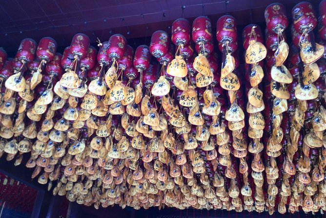 Best of Xi'an: Terracotta Warriors Tour with Best Dinner Show Banquet - Big Wild Goose Pagoda: one hour in the city