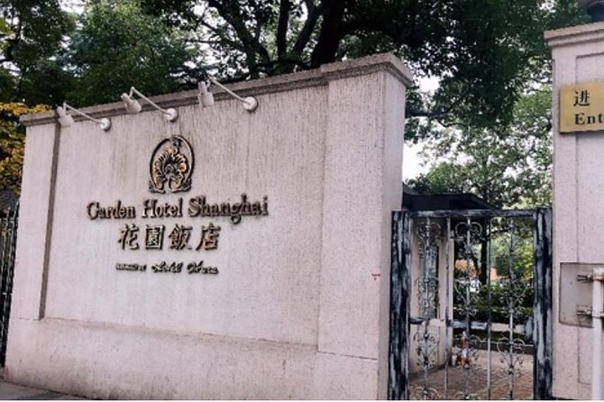Biking Real Shanghai& Enjoy Local Food - The Bund by bike