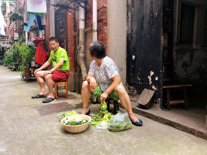 Biking Real Shanghai& Tea Tasting Experience - Starting at the Garden Hotel