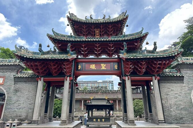 Bruce Lee’s Heritage ,Martial Arts With Authentic Lion Dance Show - Foshan Ancestral Temple and two hours of layered history