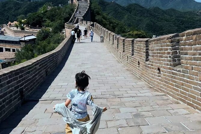 BusDa-Ancient Great Wall &Badaling Great Wall Full-day Bus Tour - What the $23 price really covers