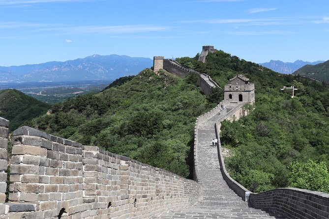 BusDa-Ancient Great Wall &Badaling Great Wall Full-day Bus Tour - Who will get the most from this day