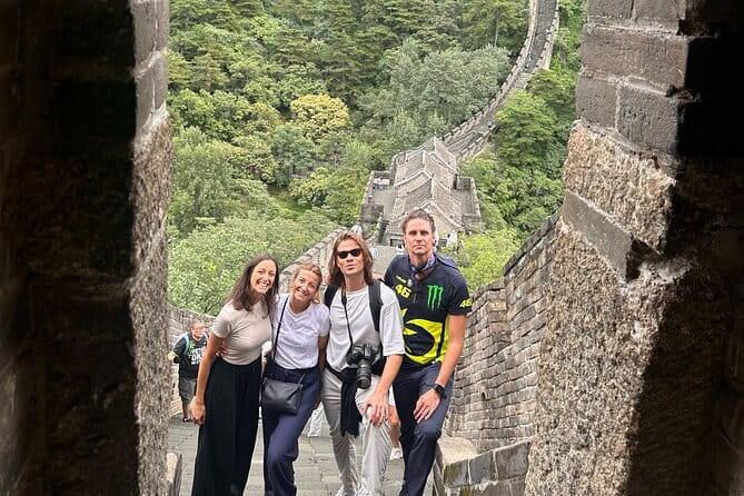 BusDa-Full-Day Bus Trips: Mutianyu, Summer & Old Summer Palaces - How the $23 price holds up