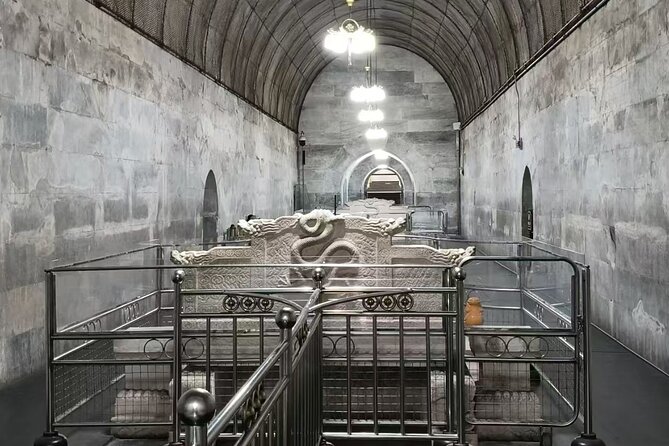 Busda-Mutianyu Great Wall&Dingling Tomb Full-Day Bus/Private Tour - Who will get the most from this tour?