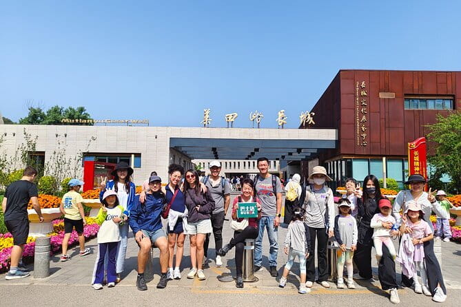 BusDa-Mutianyu Great Wall & Summer Palace Full-Day Group Tour - A local lunch and the change of pace