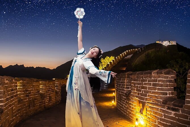 BusDa-Sunset Glow at Mutianyu Great Wall Night Bus Tour w/ Ticket - Arriving at Mutianyu and getting oriented