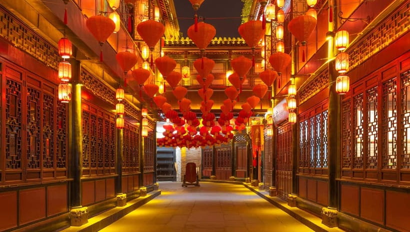 Chengdu: City Walking Tour with Food and Culture Stops - Starting at Kuanzhai Alleys Station