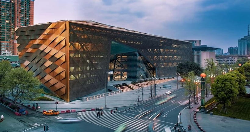 Chengdu: City Walking Tour with Food and Culture Stops - Daci Temple Beside Taikoo Li’s Glass Facades