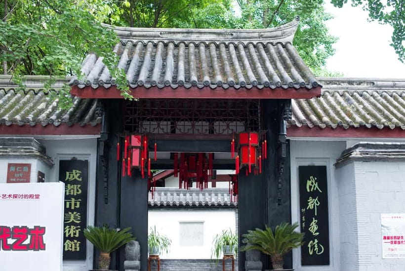 Chengdu: City Walking Tour with Food and Culture Stops - Booking Details and Practical Advice