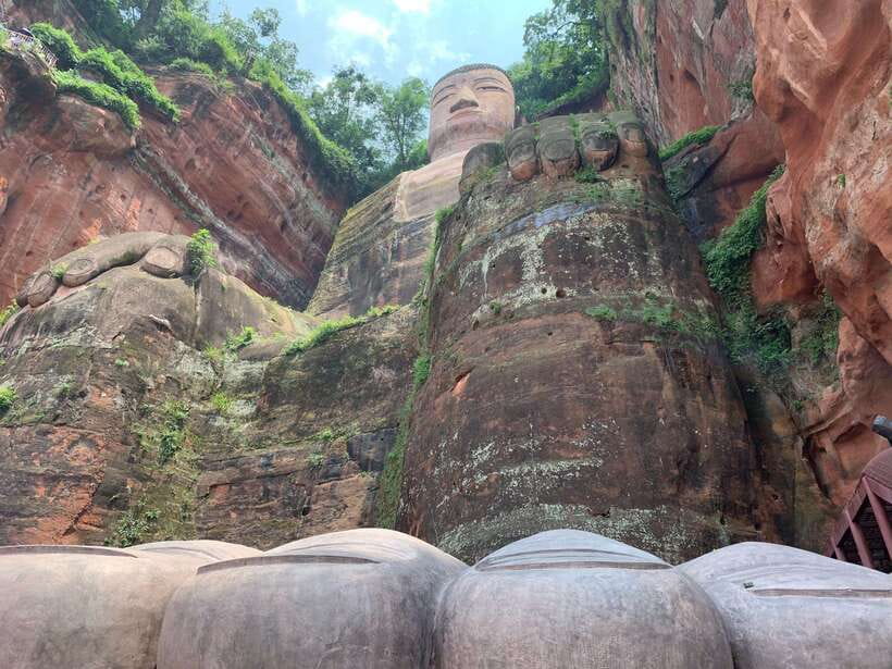 Chengdu: Leshan Buddha Optional Tours w/ Transfer or Guide - Choosing between a ticket, a private car, and a guide