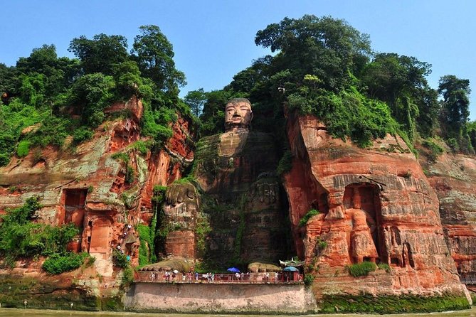 Chengdu: Panda Base Leshan Buddha Tour(or Half Day Panda Base ) - Group size, fitness, and comfort