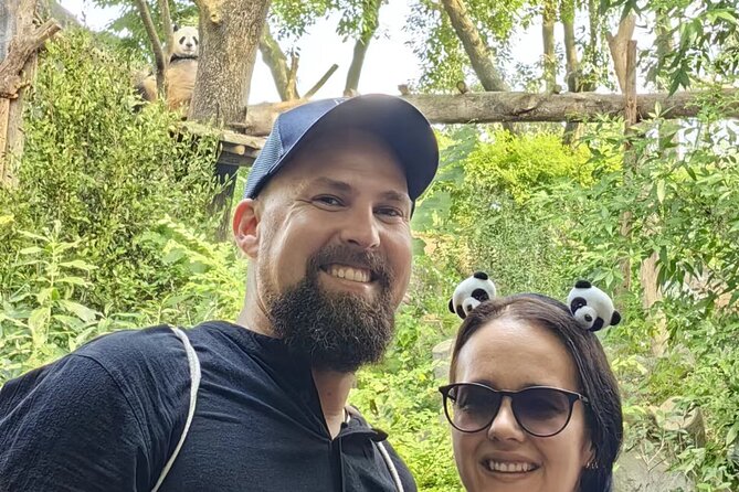 Chengdu Panda Research Base Tickets And Optional Private Tour - Why the private guide can be worth paying for