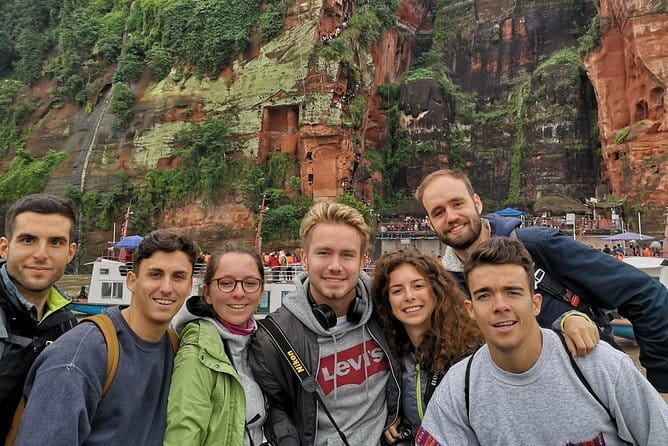 Chengdu Private Day Tour to Emei Mountain with Lunch and Cable Car Ride - Lunch at the Gold Summit