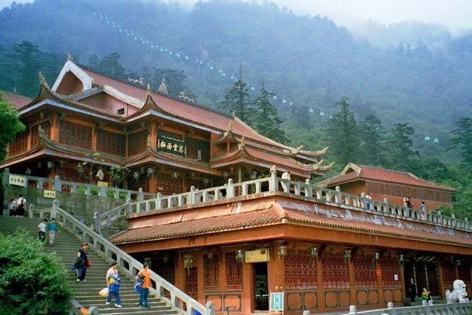 Chengdu Private Day Tour to Emei Mountain with Lunch and Cable Car Ride - Hotel pickup and the 2.5-hour drive