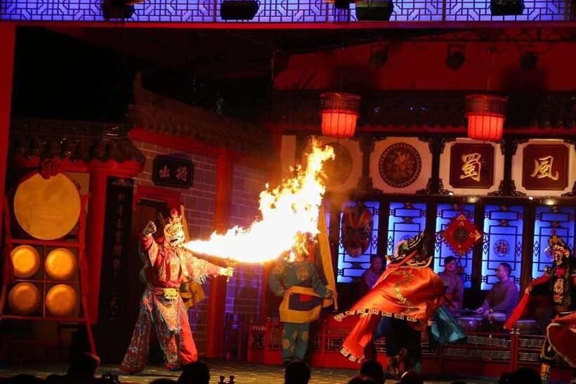 Chengdu: Sichuan Opera Show ShufengYayun & Covered Bowl Tea - Key points to know before booking