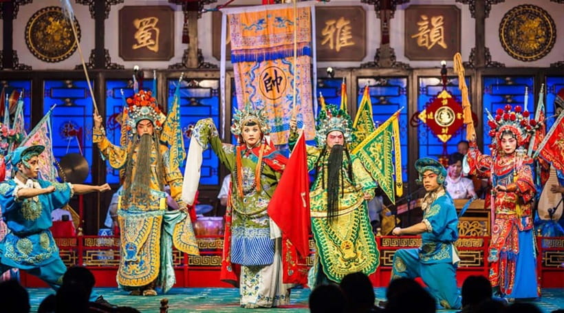 Chengdu: Sichuan Opera Show ShufengYayun & Covered Bowl Tea - Why Shufeng Yayun makes sense for a first Chengdu evening
