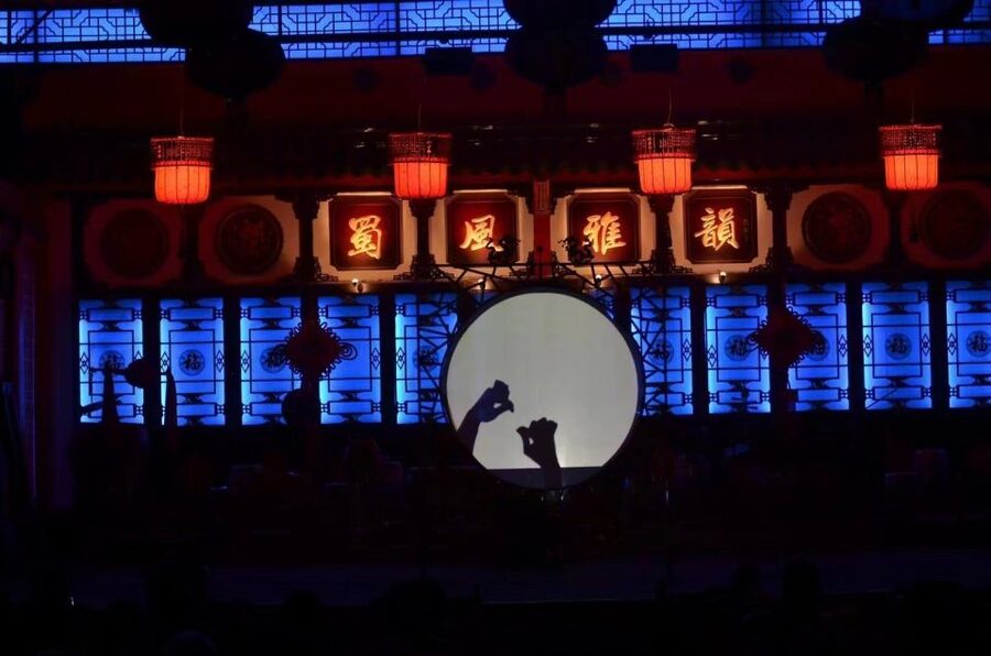 Chengdu: Sichuan Opera Shu Feng Yan Yun Evening Show Ticket - Why Sichuan opera works so well in a teahouse